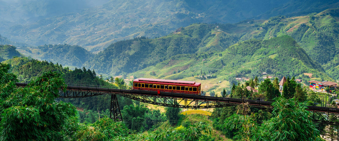 Vietnam - eine Zeitreise auf Schienen